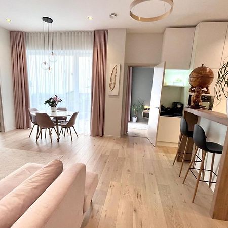 2 Bedroom Premium Home In The Heart Of Tallinn Bagian luar foto